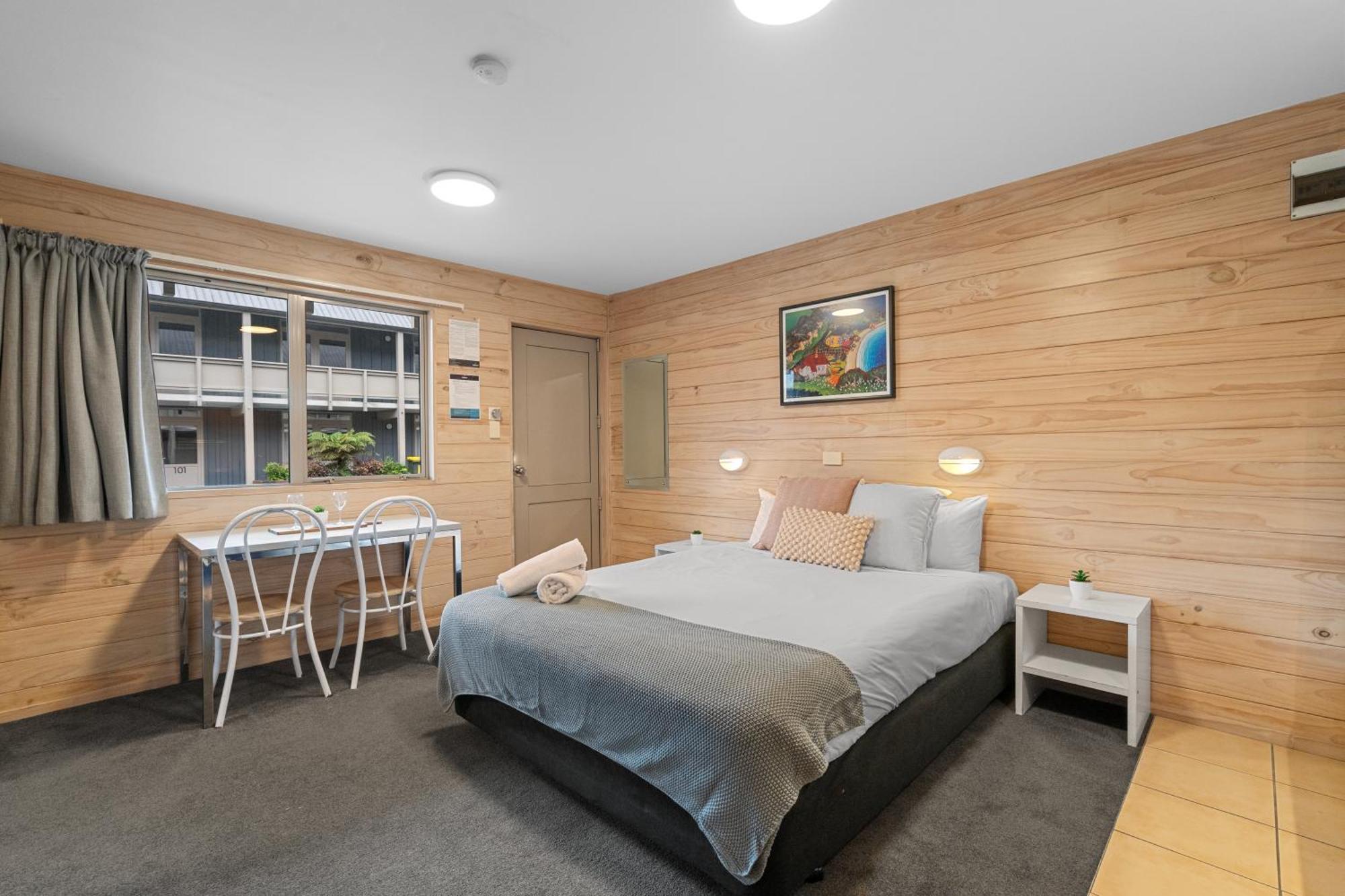 Tasman Holiday Parks - كريستتشيرش المظهر الخارجي الصورة A studio apartment in New Zealand