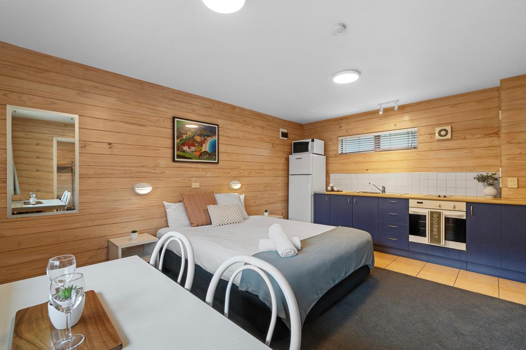 Tasman Holiday Parks - كريستتشيرش المظهر الخارجي الصورة A studio apartment