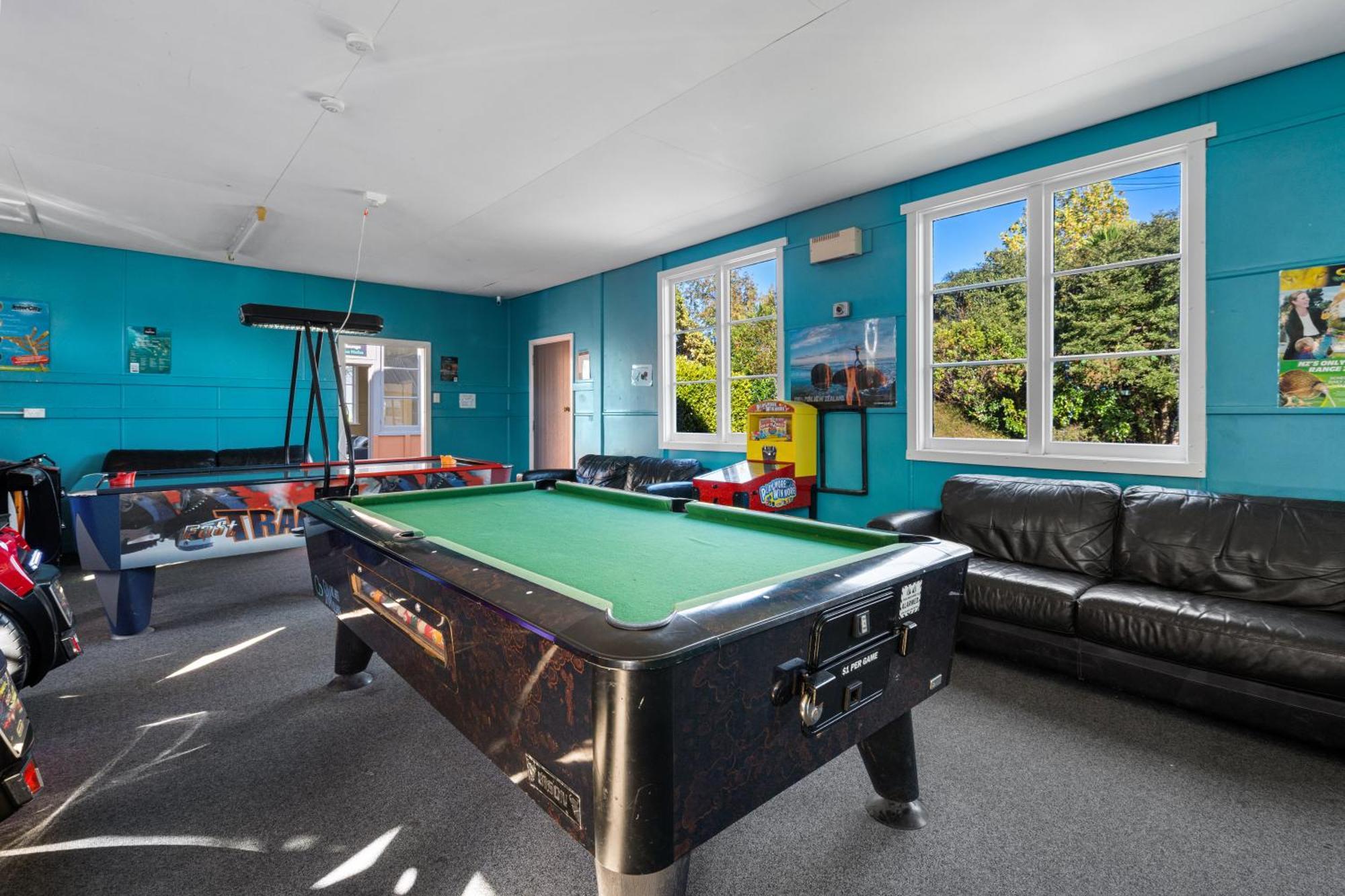 Tasman Holiday Parks - كريستتشيرش المظهر الخارجي الصورة Games room
