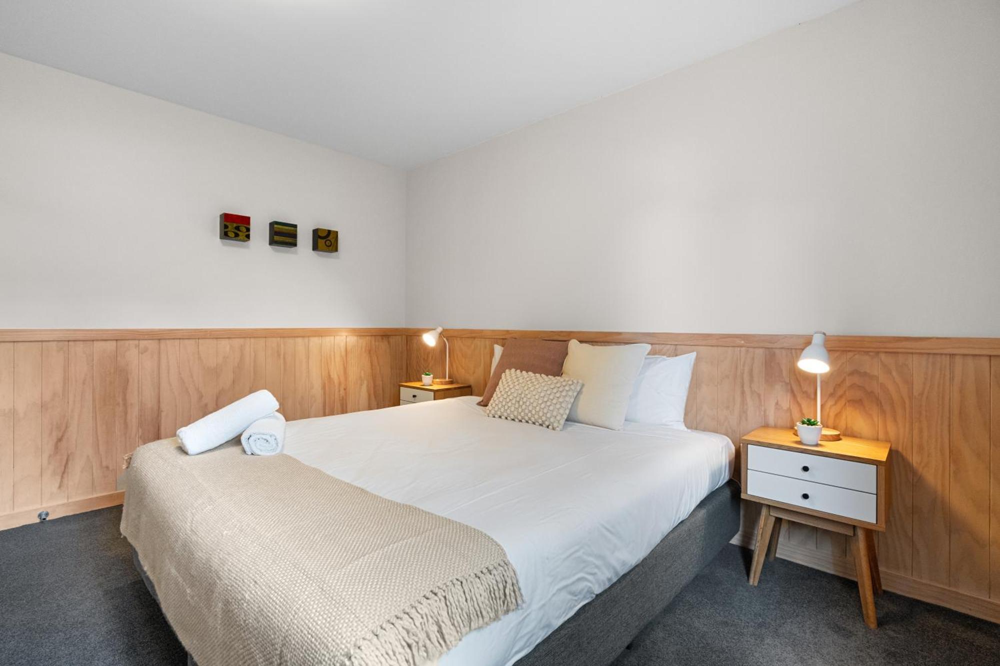 Tasman Holiday Parks - كريستتشيرش المظهر الخارجي الصورة A bedroom at the hotel
