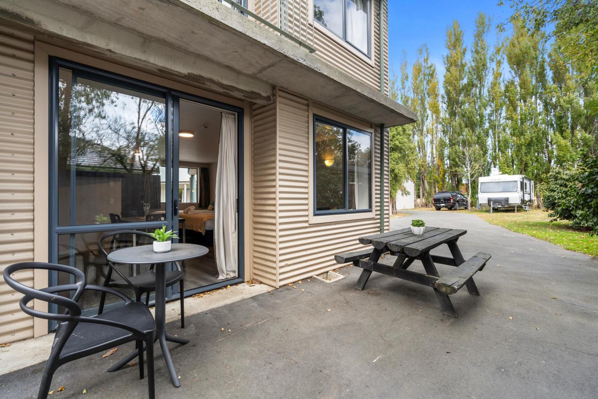 Tasman Holiday Parks - كريستتشيرش المظهر الخارجي الصورة The exterior of a typical apartment at the hotel